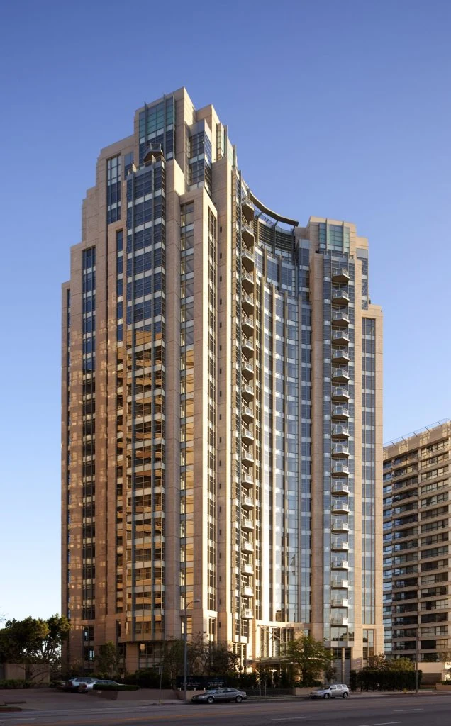 453_Carlyle_Wilshire